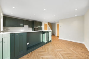 Compass Crescent Old Whittington